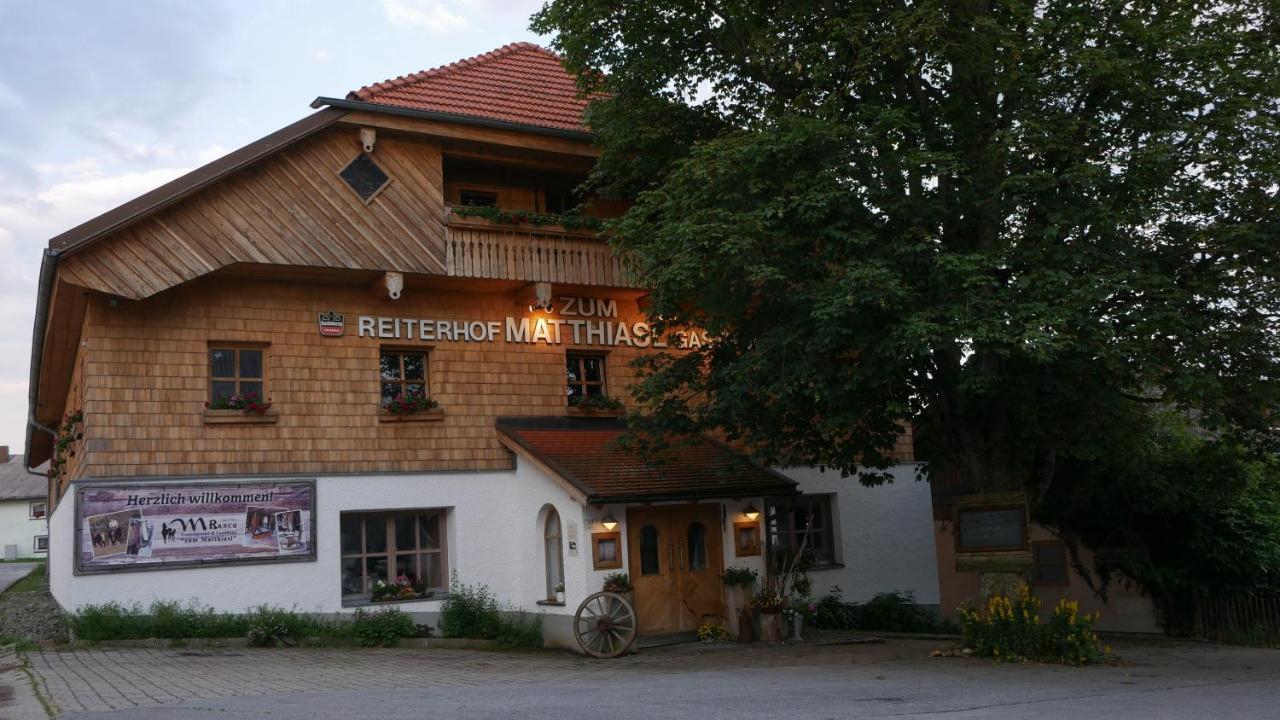 Landhotel Zum Matthiasl Bischofsreut Luaran gambar